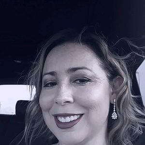 Meet your Posher, Diana